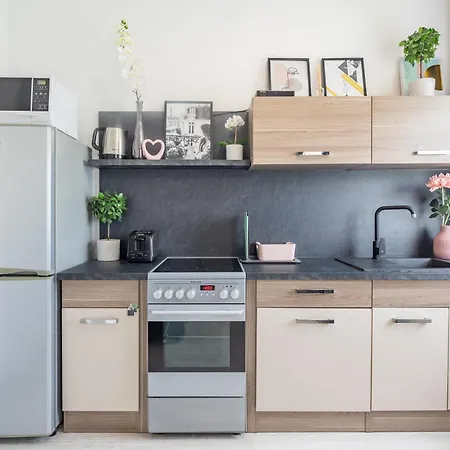 Apartament Cozy At Residential Area