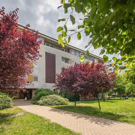 Cozy At Residential Area Apartament