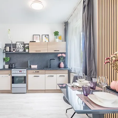 Cozy At Residential Area アパート *