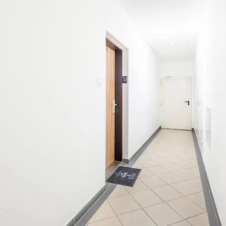 Διαμέρισμα Cozy At Residential Area *