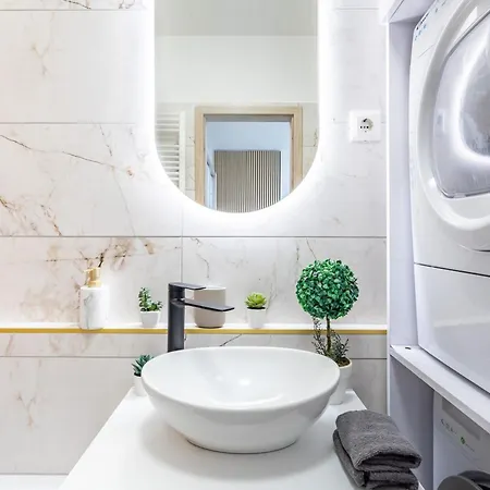 Appartement Cozy At Residential Area - Free Street Parking