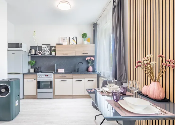 Cozy At Residential Area Apartment *