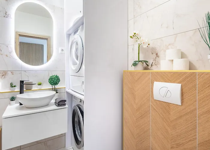 Cozy At Residential Area Budapest