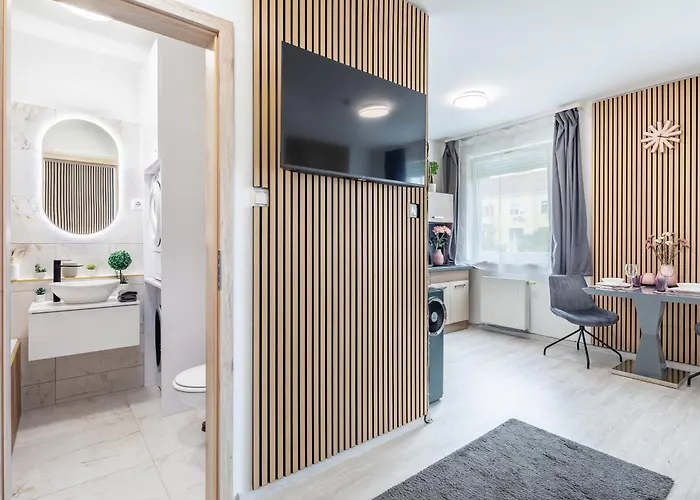 Cozy At Residential Area Apartment *